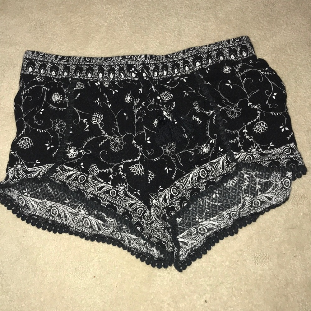 Women’s ecoté shorts